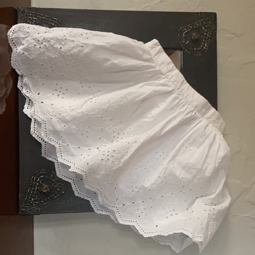 100% Cotton Gap Kids Lined Eyelet Skirt
